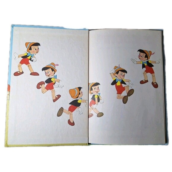 Vintage Walt Disney Book Lot – Pinocchio (1973), The Rescuers (1977), Thumper... - Picture 4 of 12
